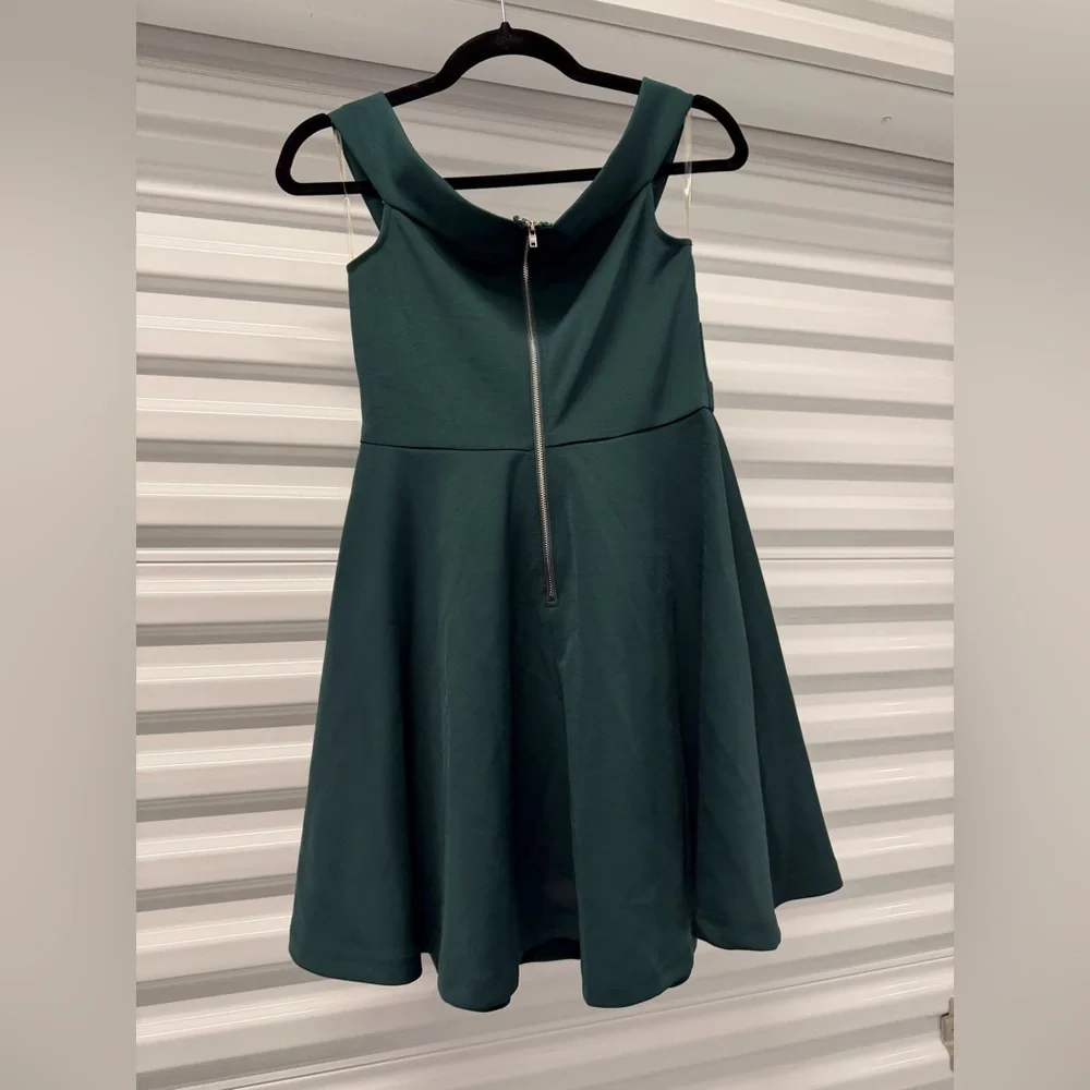 Windsor Deep Green Dress - Picture 2 of 2